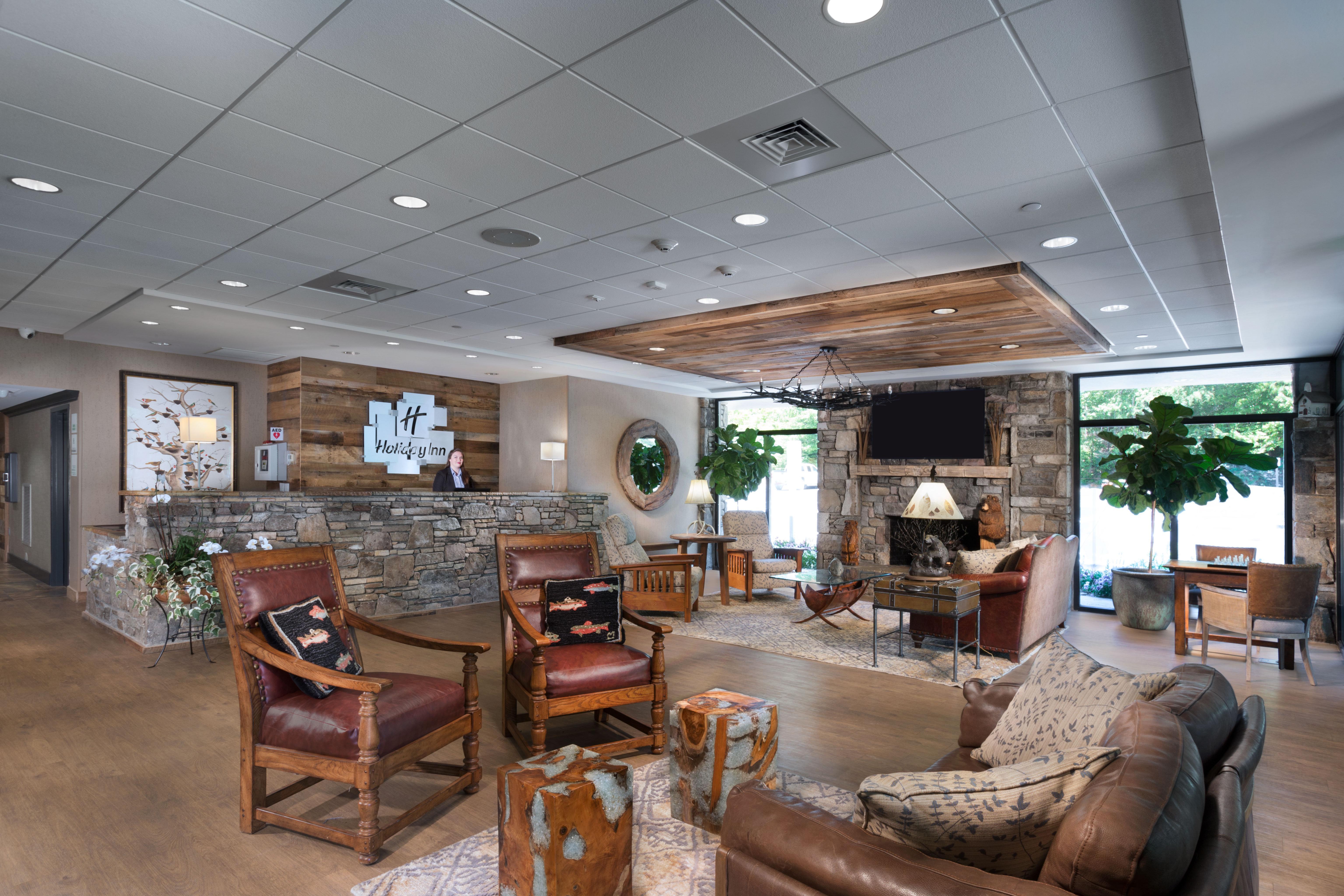 Holiday Inn Asheville East-Blue Ridge Pkwy By Ihg Экстерьер фото