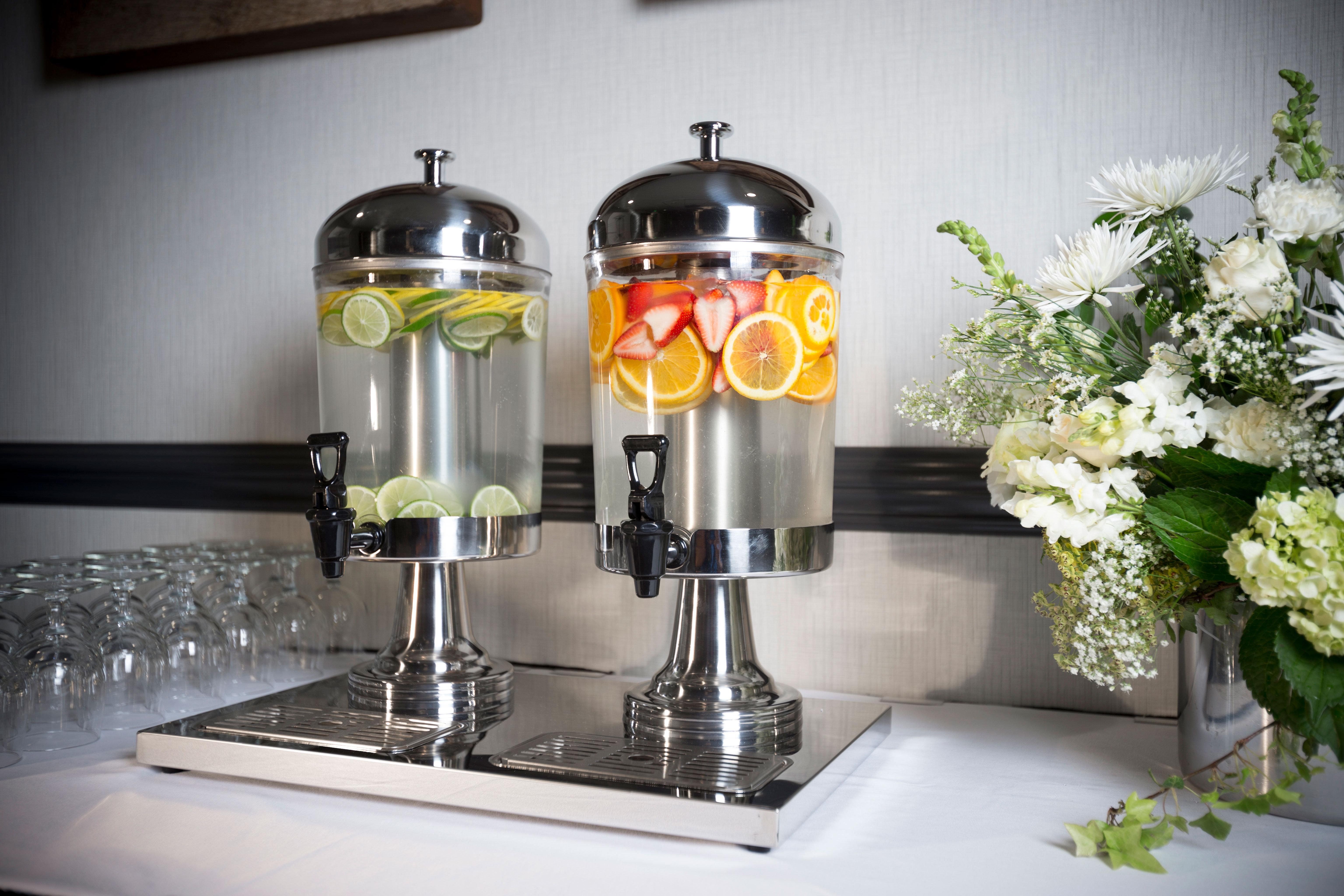 Holiday Inn Asheville East-Blue Ridge Pkwy By Ihg Экстерьер фото