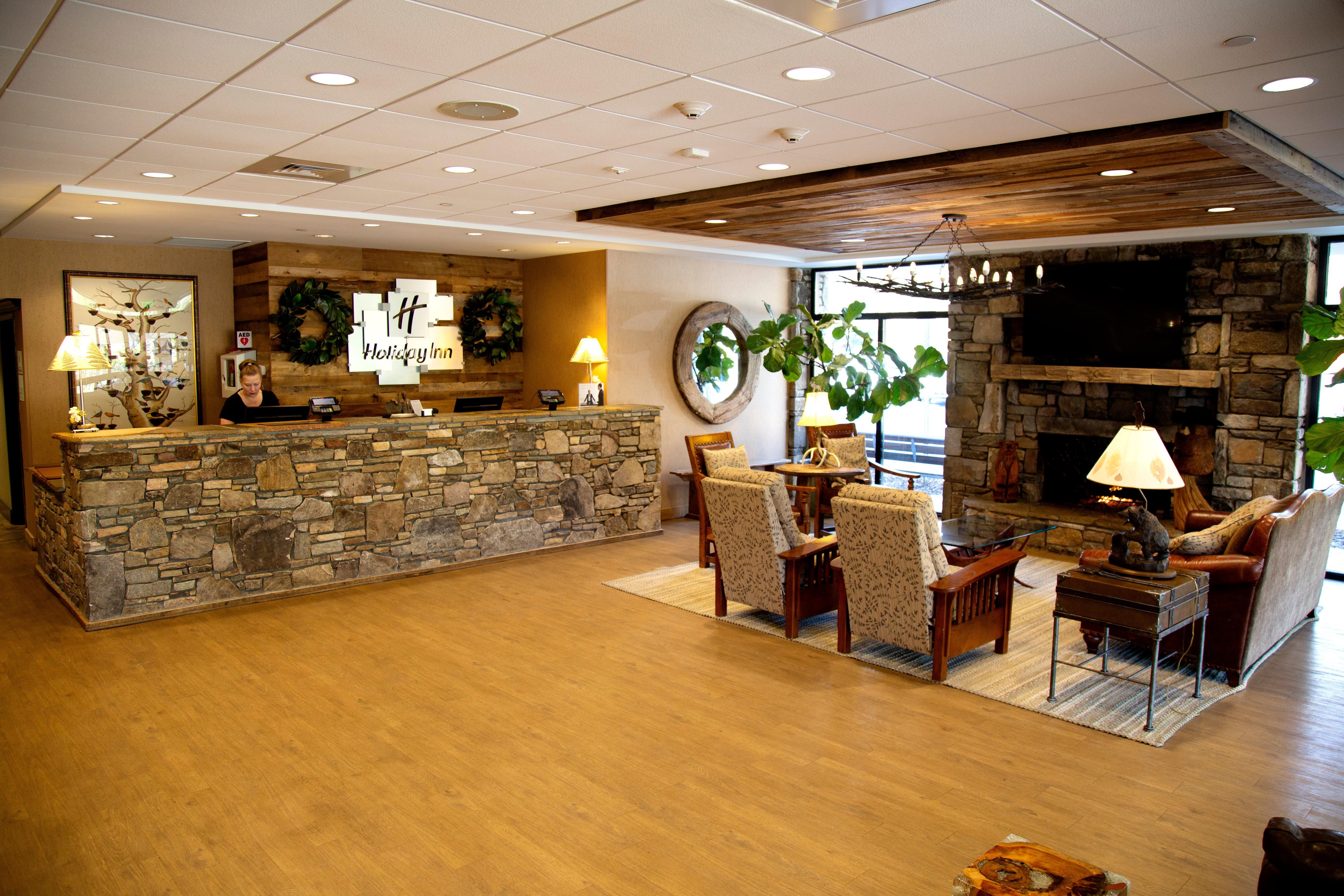 Holiday Inn Asheville East-Blue Ridge Pkwy By Ihg Экстерьер фото