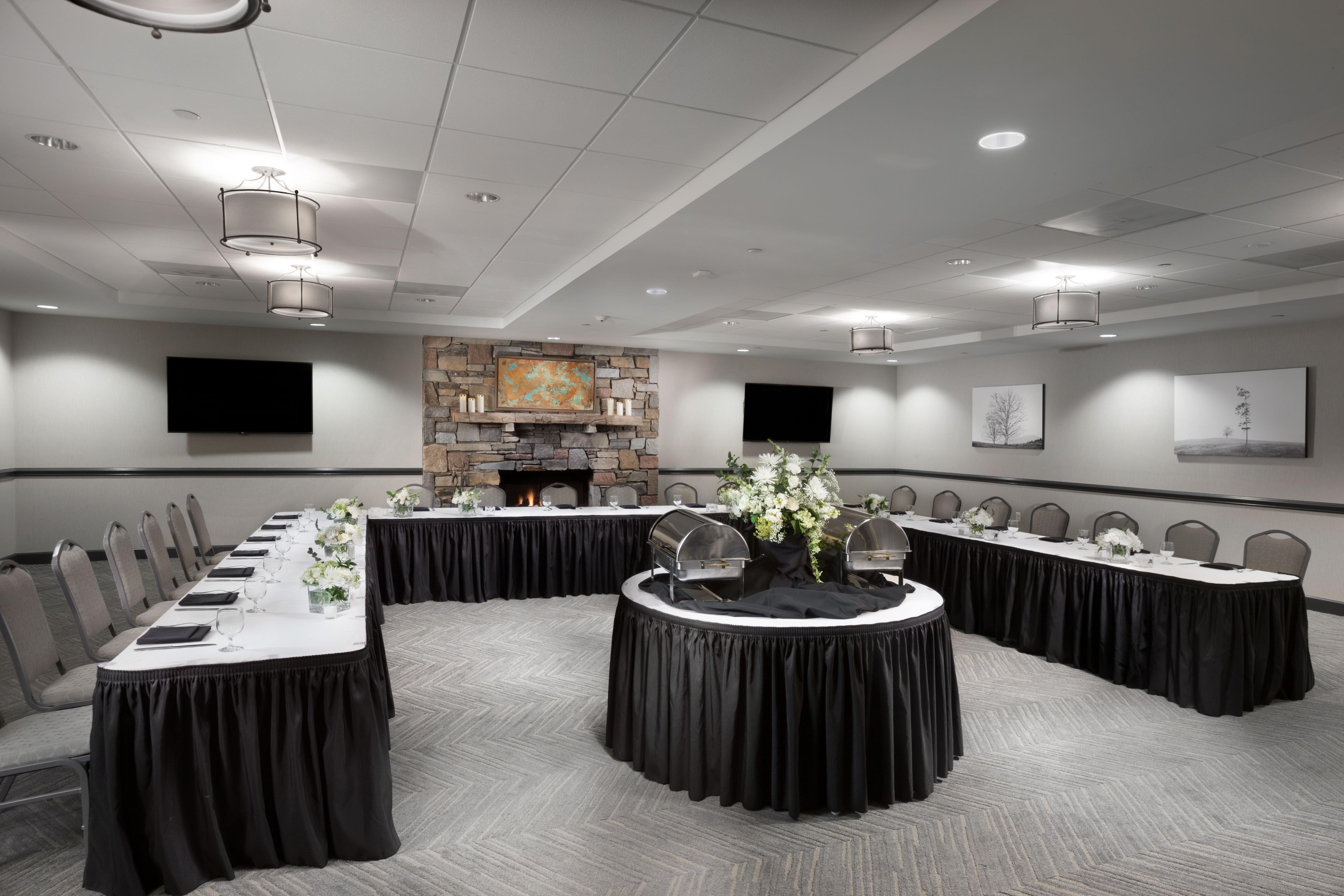 Holiday Inn Asheville East-Blue Ridge Pkwy By Ihg Экстерьер фото