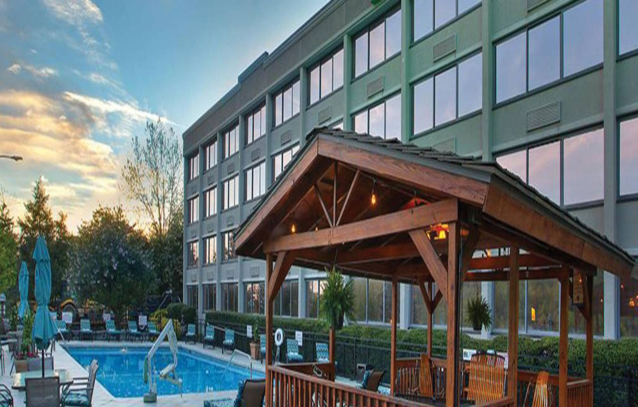 Holiday Inn Asheville East-Blue Ridge Pkwy By Ihg Экстерьер фото