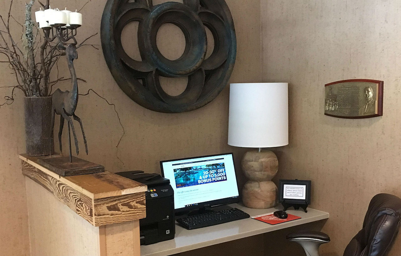Holiday Inn Asheville East-Blue Ridge Pkwy By Ihg Экстерьер фото